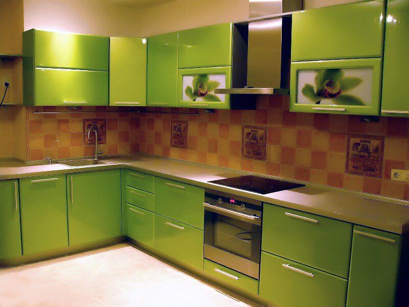 Сочетание цветов в интерьере кухни коричневый и зеленый (35 фото)